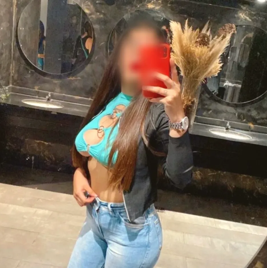 Aylin, 35