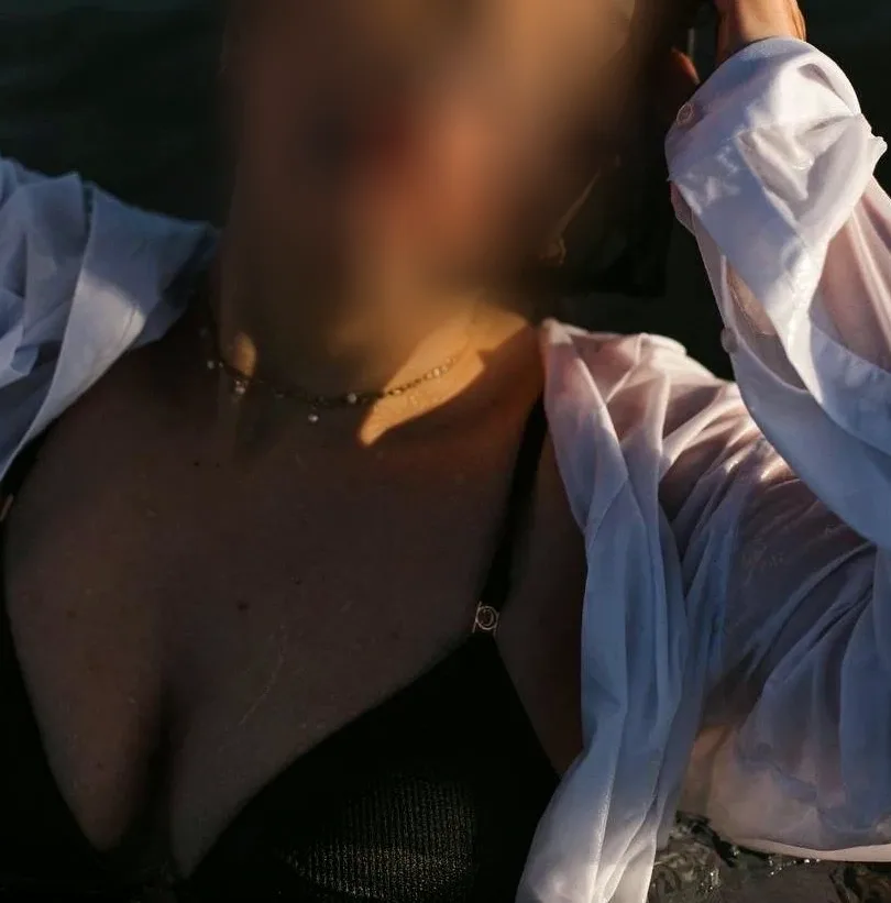 Katrin, 30