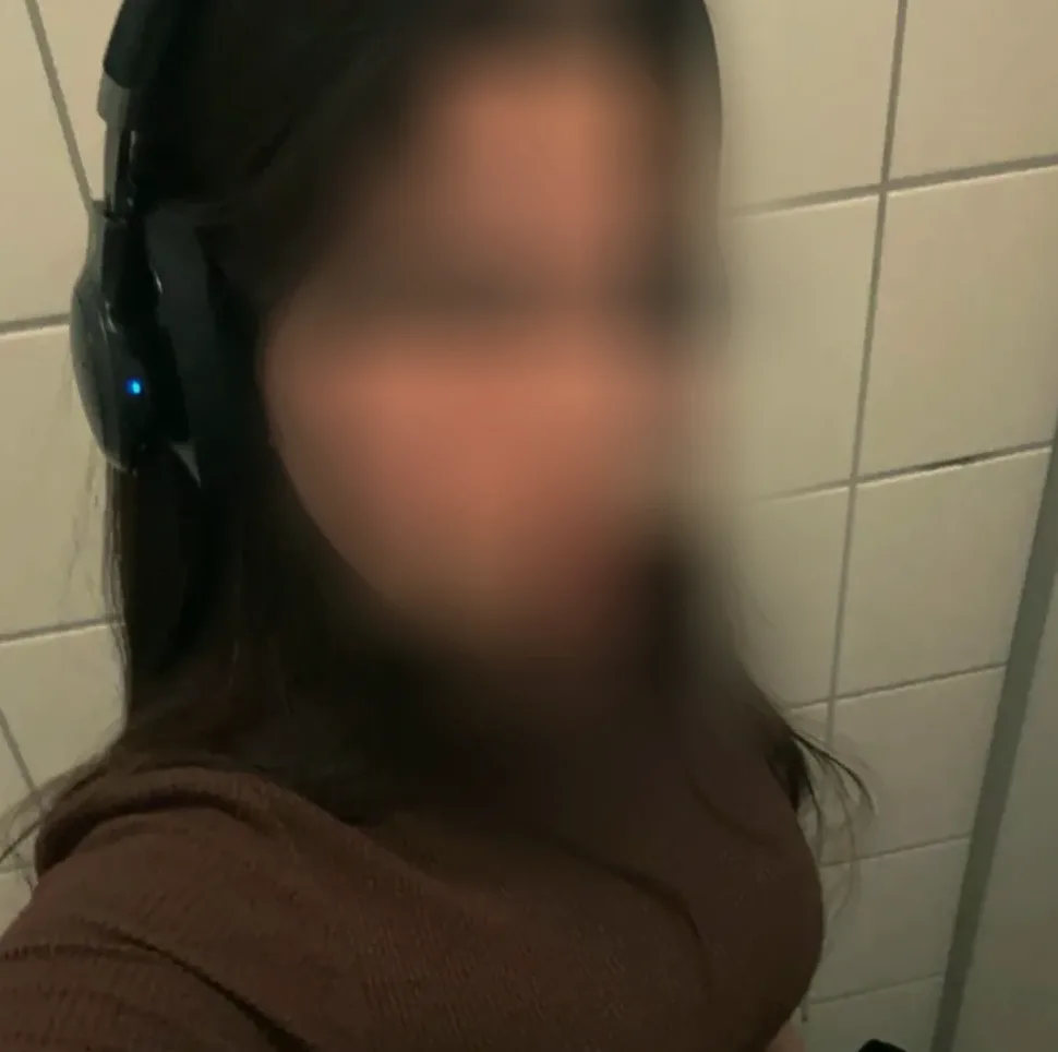 Marion, 25